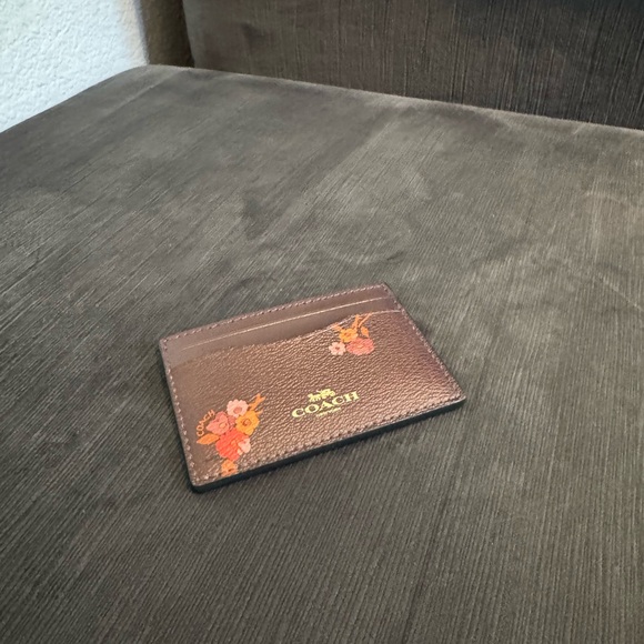 NWOT Coach Brown Leather Card Holder Wallet - Picture 1 of 2